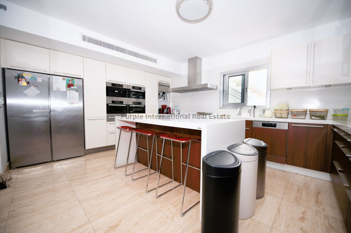 Image No.12-5 Bed Villa for sale