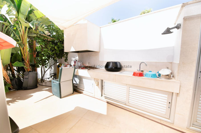 Image No.15-5 Bed Villa for sale