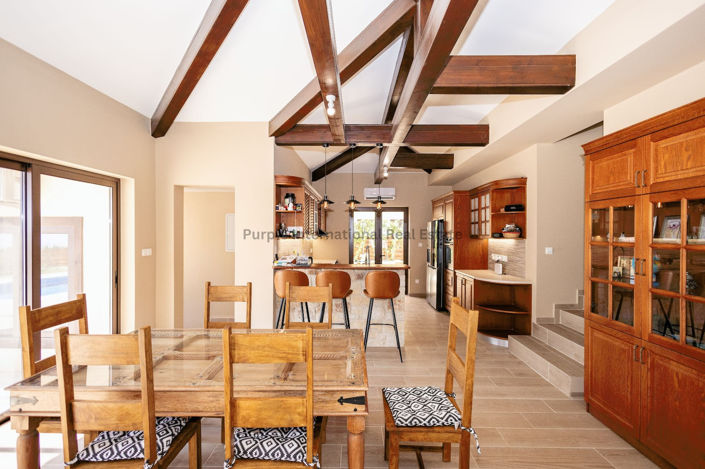 Image No.10-5 Bed Villa for sale