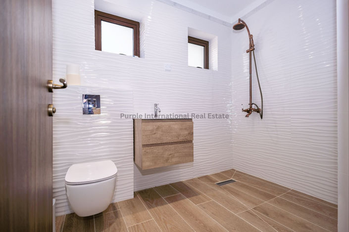 Image No.21-5 Bed Villa for sale