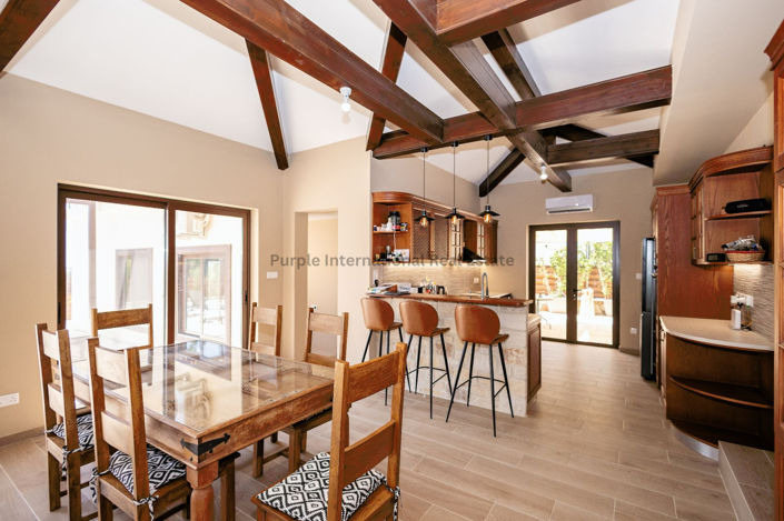 Image No.9-5 Bed Villa for sale