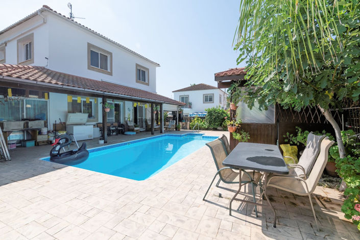 Image No.24-4 Bed Villa for sale