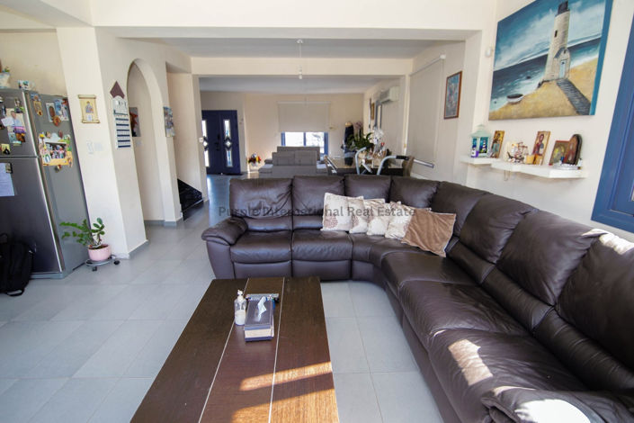 Image No.7-4 Bed Villa for sale