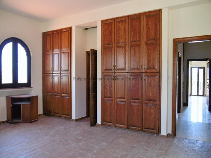 Image No.11-Villa de 5 chambres à vendre à Oroklini