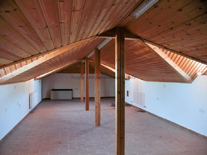 Image No.21-Villa de 5 chambres à vendre à Oroklini