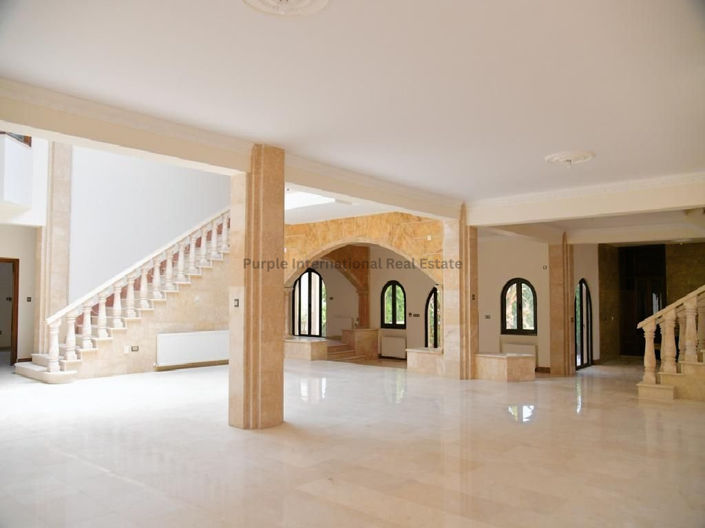 Image No.5-Villa de 5 chambres à vendre à Oroklini