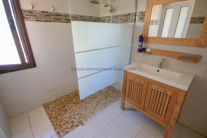 Image No.34-Villa de 5 chambres à vendre à Pervolia