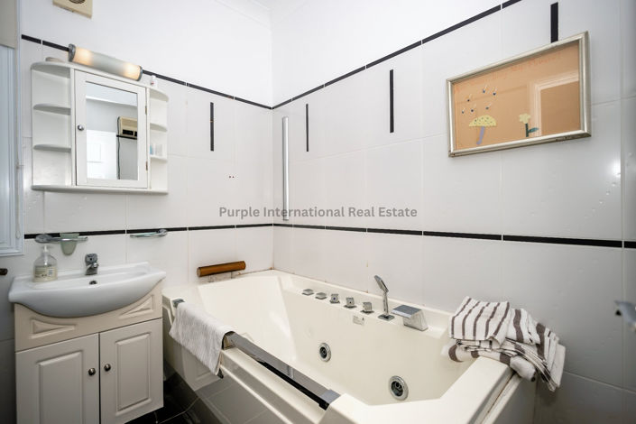 Image No.22-3 Bed Villa for sale