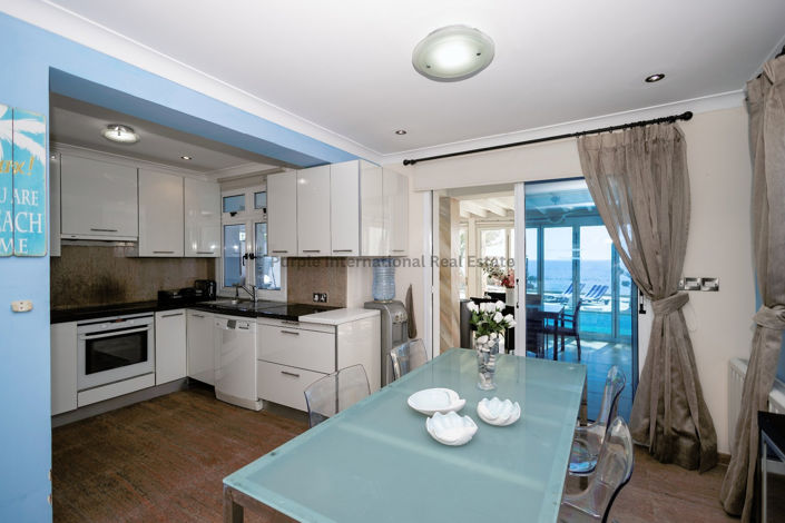 Image No.7-3 Bed Villa for sale