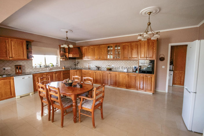 Image No.14-4 Bed Villa for sale