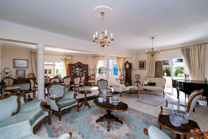 Image No.2-Villa de 7 chambres à vendre à Faneromeni