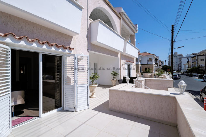 Image No.42-Villa de 7 chambres à vendre à Faneromeni