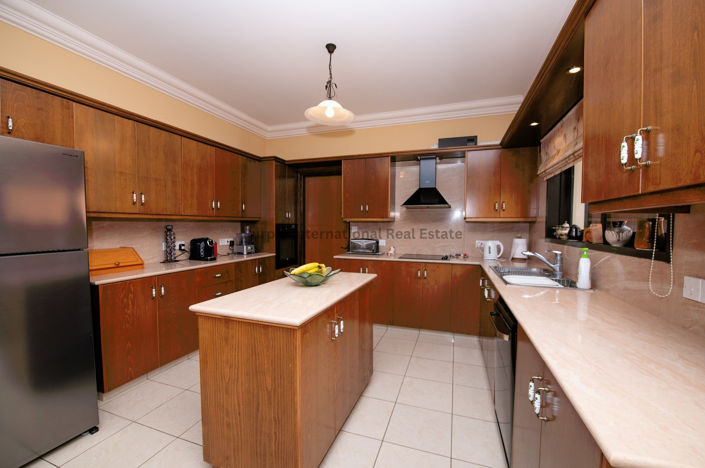 Image No.15-5 Bed Villa for sale