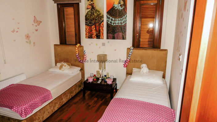 Image No.8-5 Bed Villa for sale