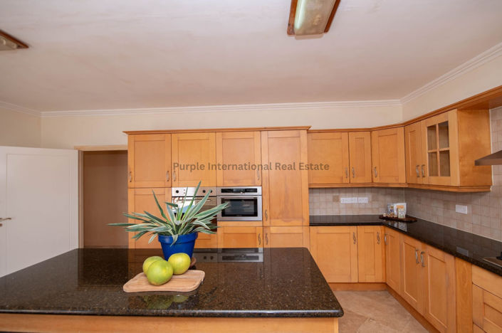 Image No.33-4 Bed Bungalow for sale