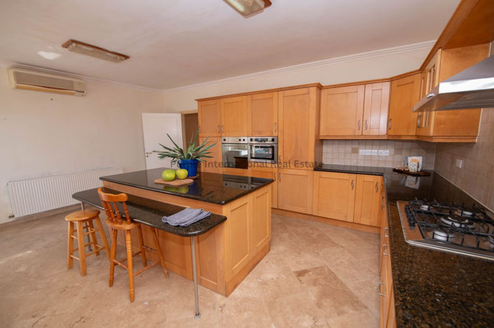 Image No.6-4 Bed Bungalow for sale