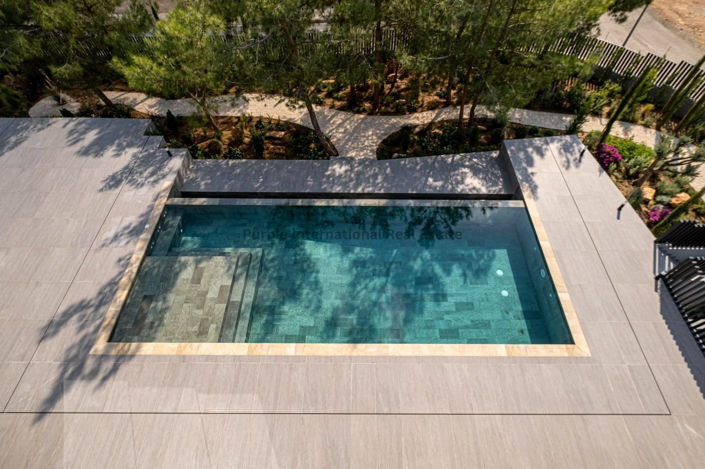 Image No.10-7 Bed Villa for sale