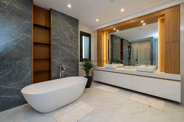 Image No.15-7 Bed Villa for sale