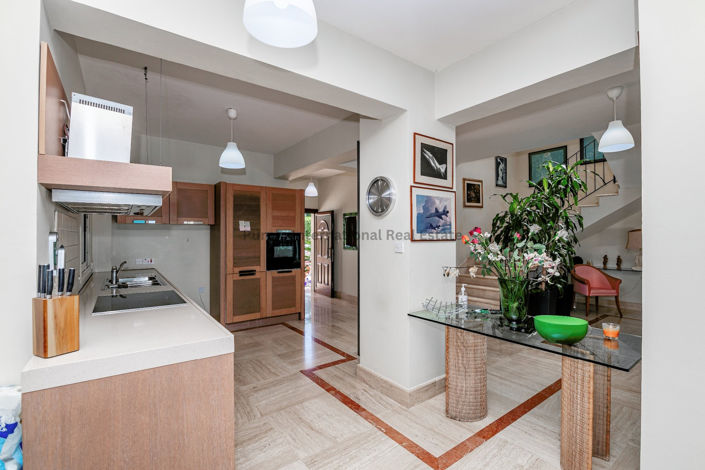 Image No.20-4 Bed Villa for sale