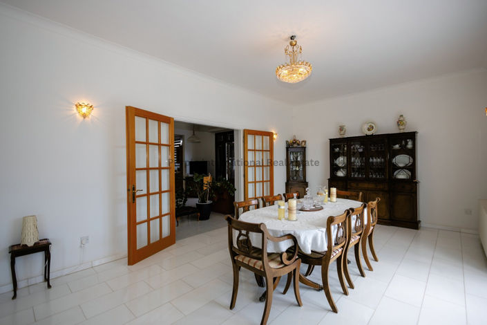 Image No.14-7 Bed Villa for sale