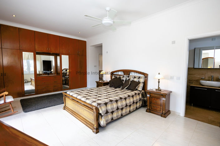 Image No.23-7 Bed Villa for sale
