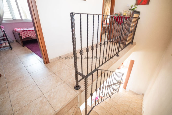 Image No.10-3 Bed Villa for sale