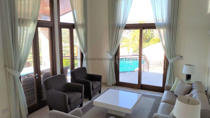 Image No.8-4 Bed Villa for sale