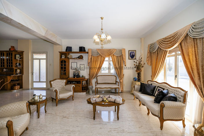 Image No.21-Villa de 4 chambres à vendre à Aradippou