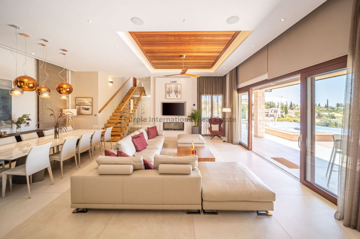 Image No.2-Villa de 6 chambres à vendre à Aphrodite Hills