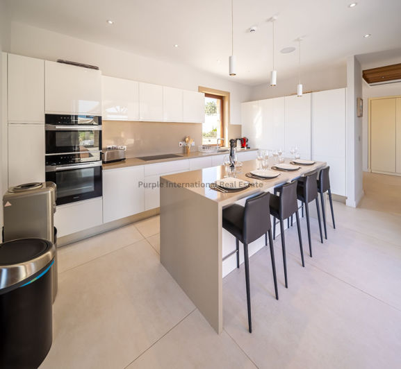 Image No.3-Villa de 6 chambres à vendre à Aphrodite Hills