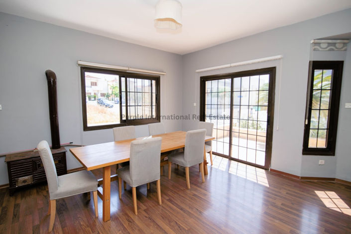 Image No.9-Villa de 7 chambres à vendre à Aradippou