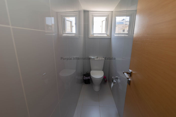 Image No.20-3 Bed Apartment for sale