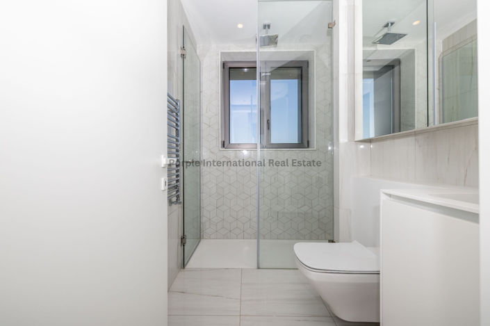 Image No.26-4 Bed Apartment for sale