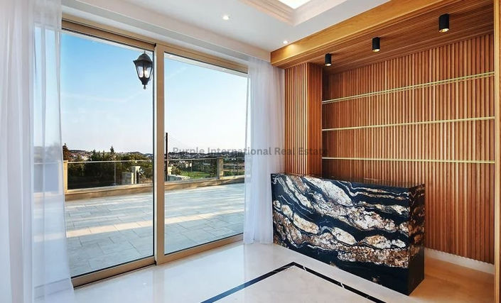 Image No.8-5 Bed Villa for sale