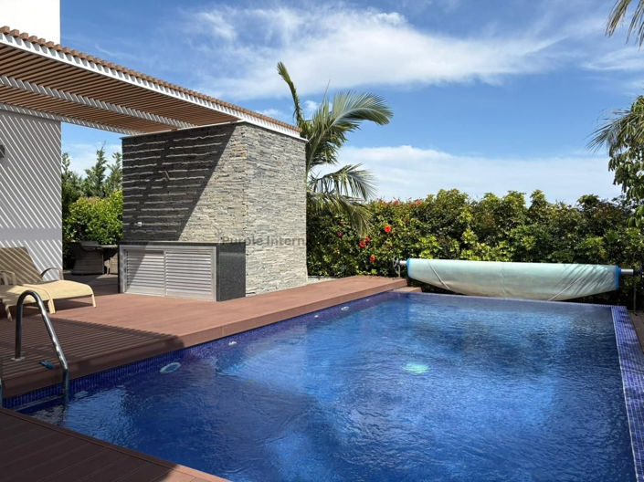 Image No.12-7 Bed Villa for sale