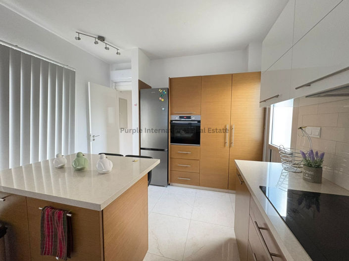 Image No.8-7 Bed Villa for sale