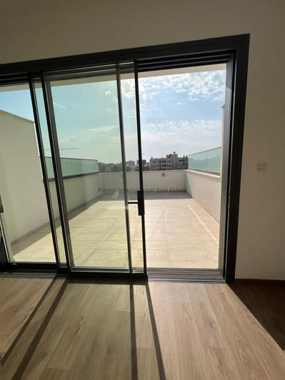 Image No.11-3 Bed Townhouse for sale