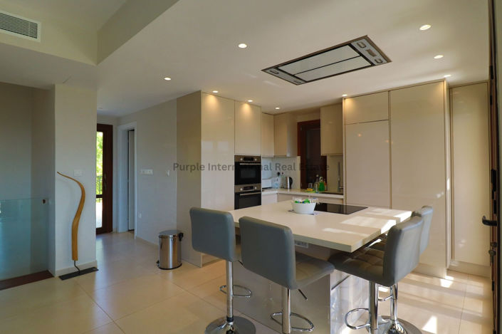 Image No.3-4 Bed Villa for sale