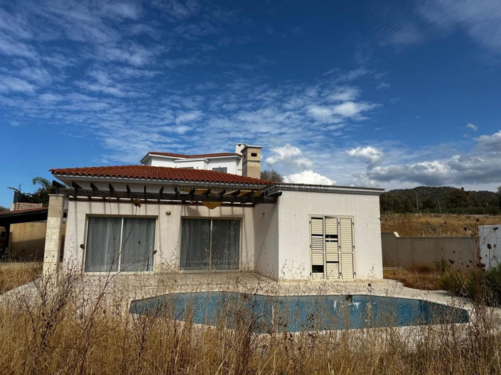 Image No.20-3 Bed Bungalow for sale