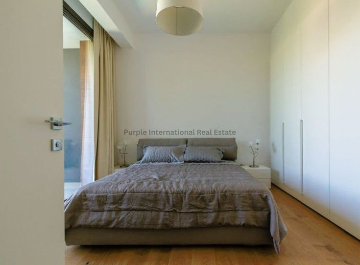 Image No.10-3 Bed Apartment for sale