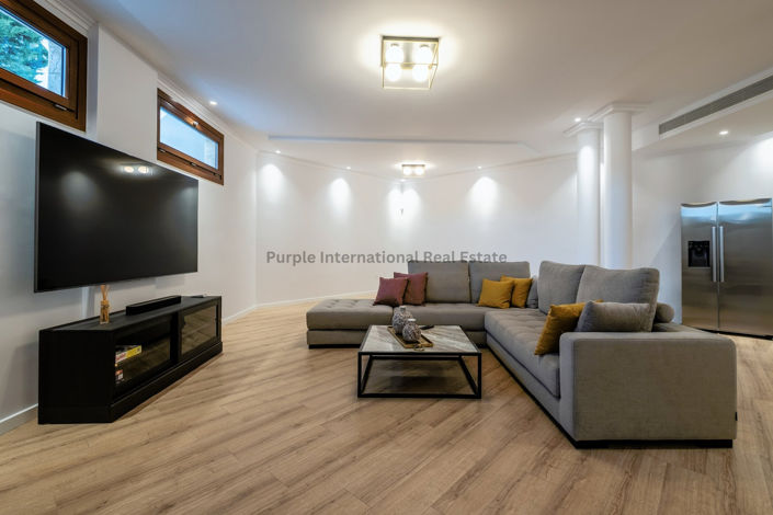 Image No.9-6 Bed Villa for sale