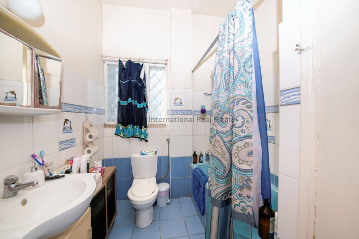 Image No.20-2 Bed Commercial for sale