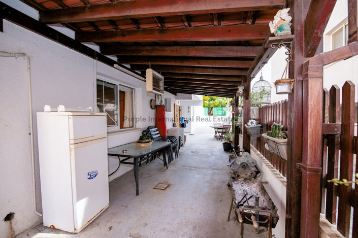 Image No.21-6 Bed Property for sale