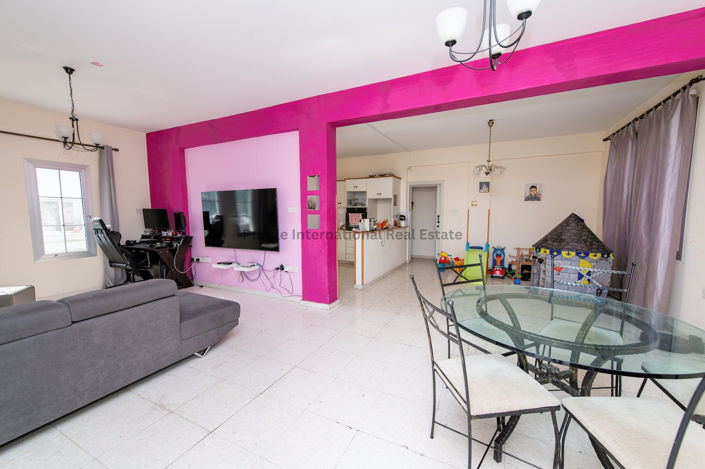 Image No.31-6 Bed Property for sale