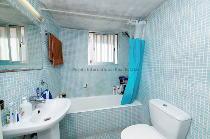 Image No.43-6 Bed Property for sale