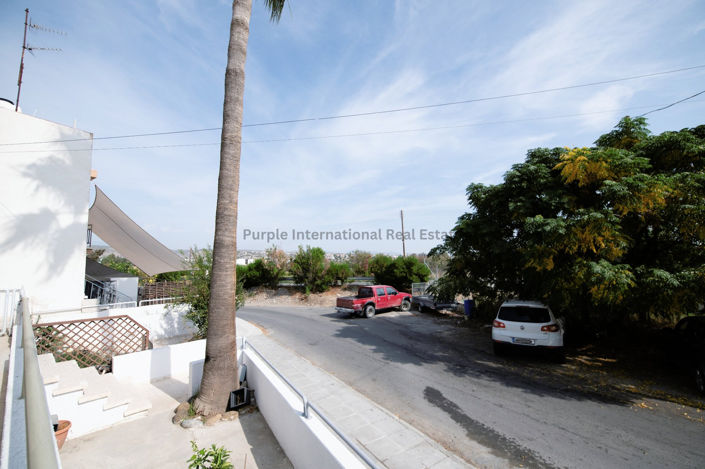 Image No.46-6 Bed Property for sale