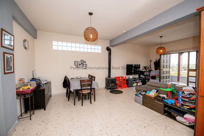 Image No.50-6 Bed Property for sale