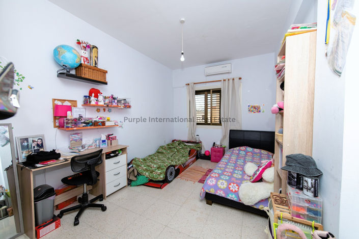 Image No.55-6 Bed Property for sale