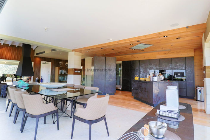 Image No.3-4 Bed Villa for sale