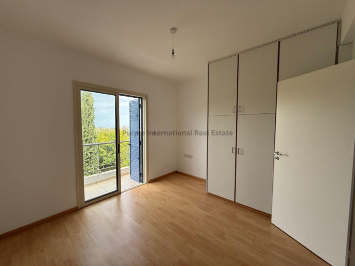 Image No.6-2 Bed Villa for sale